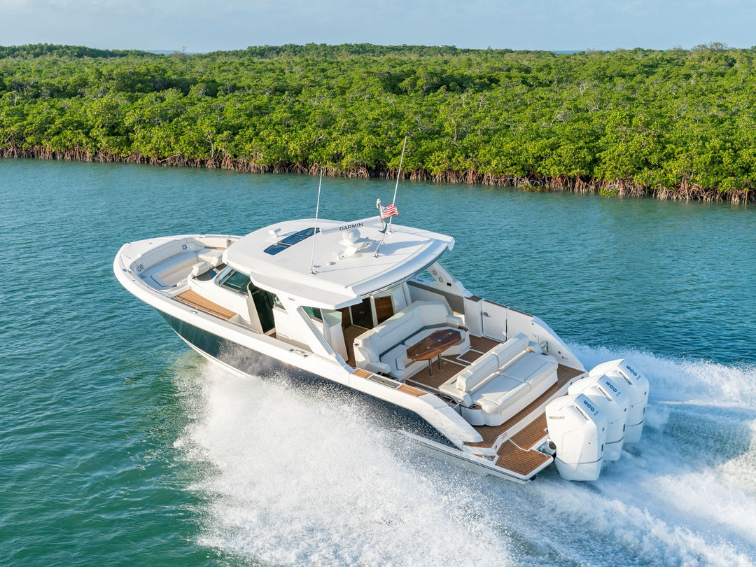 48 LS Running Starboard