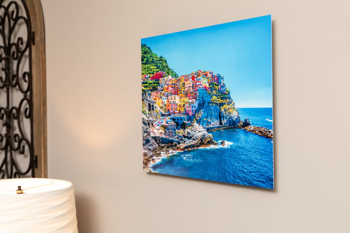 Recessed metal print floating off the wall, 1-1/4 in frame